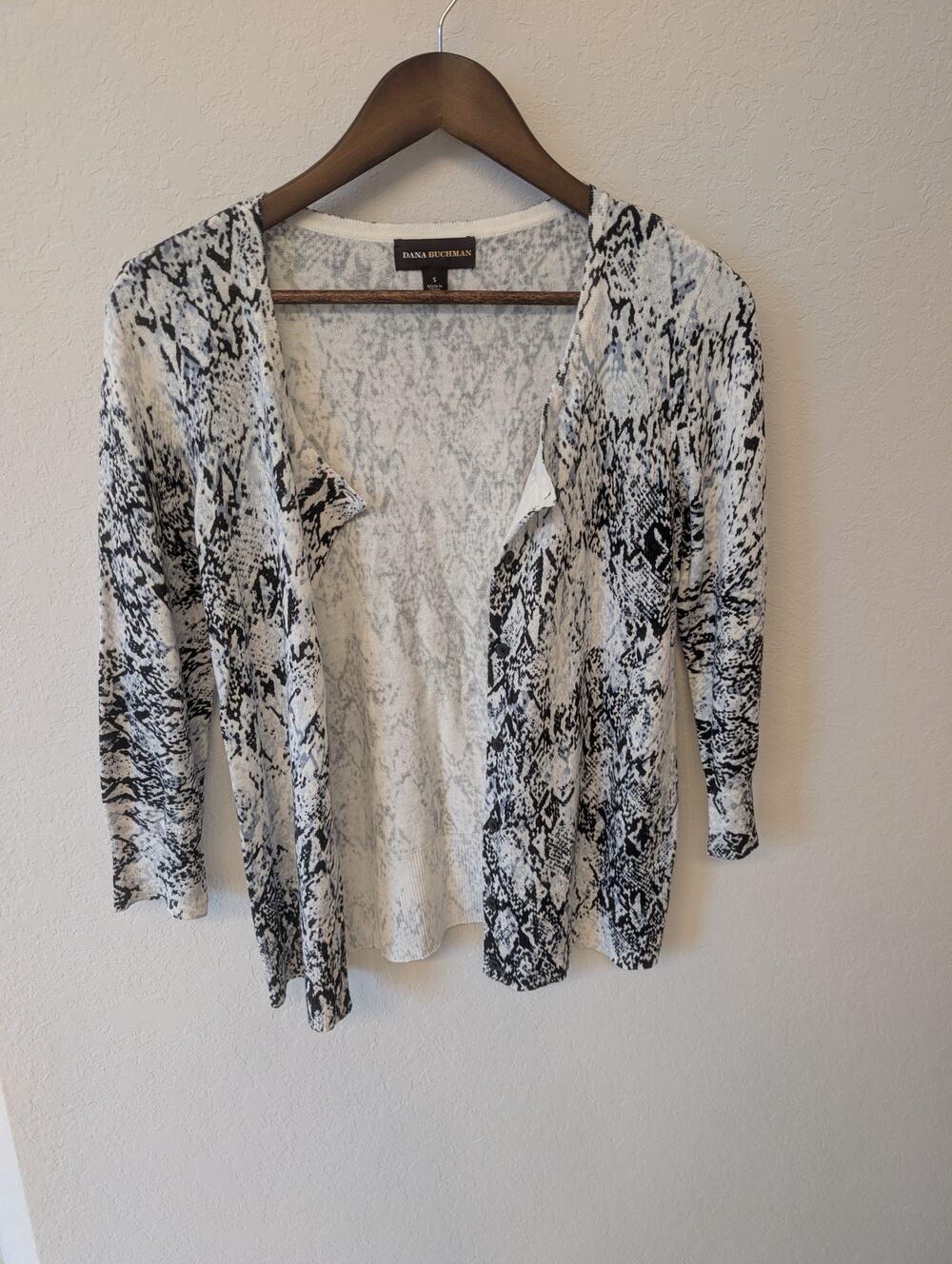Dana Buchman Snakeskin Y2K Print Button Up Cardigan Sz S